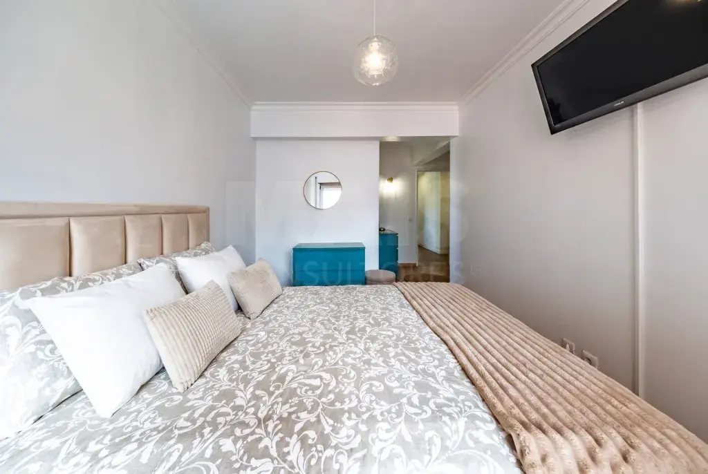 Apartamento em Santo Onofre e Serra do Bouro: Apartamento T3 Renovado com Garagem Box – Cidade Nova, Caldas da Rainha (14 de 30)