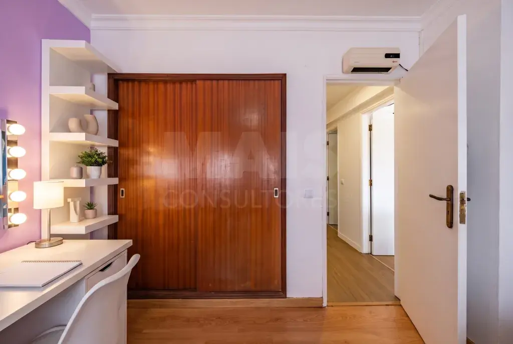 Apartamento em Santo Onofre e Serra do Bouro: Apartamento T3 Renovado com Garagem Box – Cidade Nova, Caldas da Rainha (22 de 30)