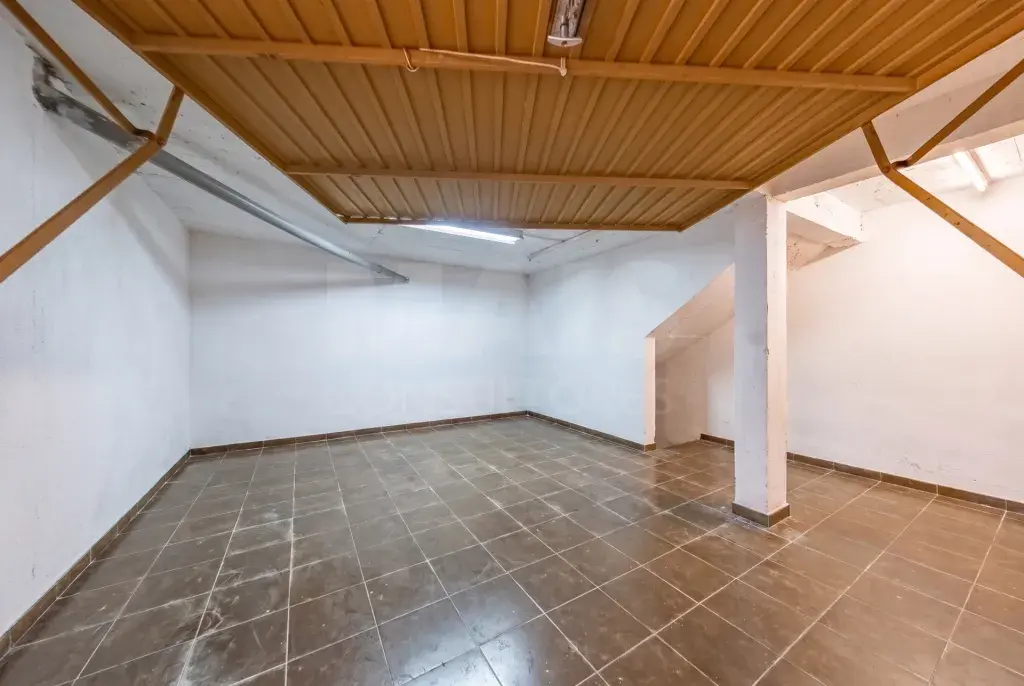 Apartamento em Santo Onofre e Serra do Bouro: Apartamento T3 Renovado com Garagem Box – Cidade Nova, Caldas da Rainha (27 de 30)
