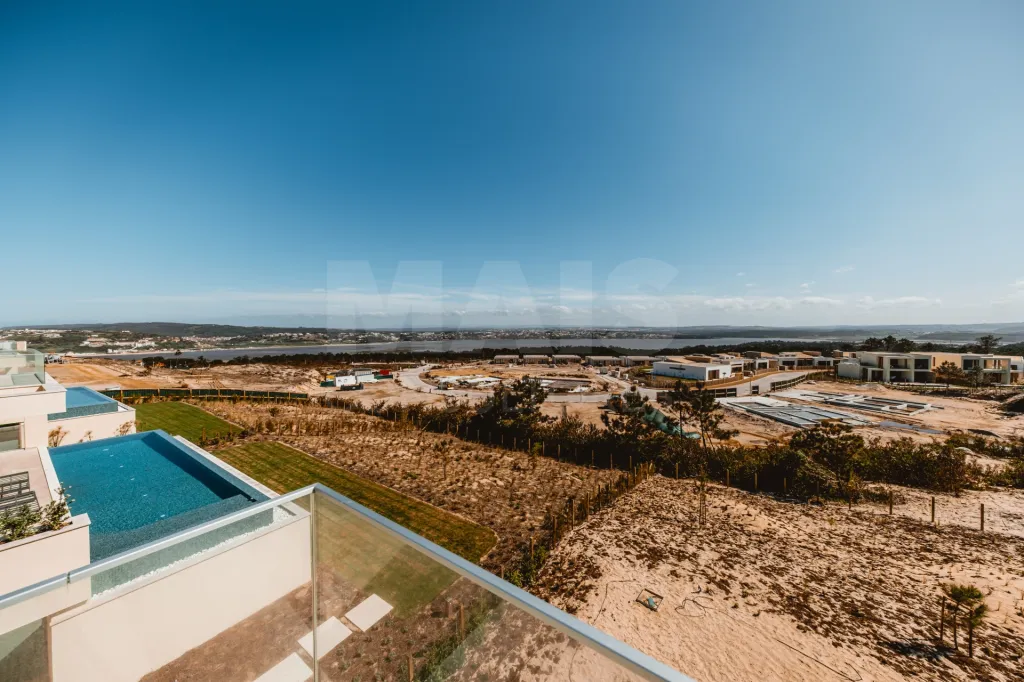Moradia em Vau: Moradia T5 com Piscina - Vista Golfe e Mar (21 de 72)