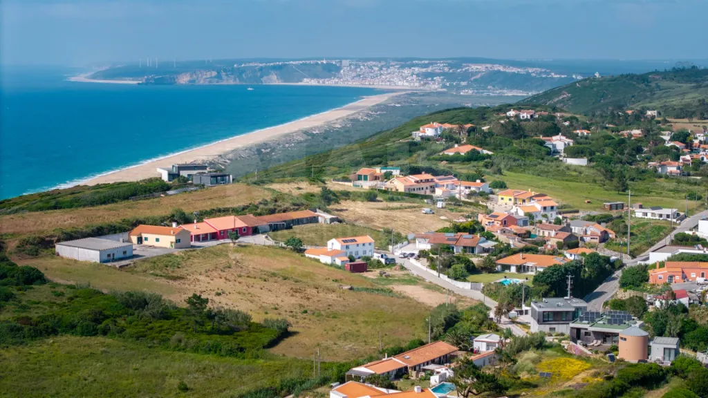 Moradia em São Martinho do Porto: Moradia Contemporânea de Costa | Lifestyle, Investimento & Alojamento Local (50 de 55)