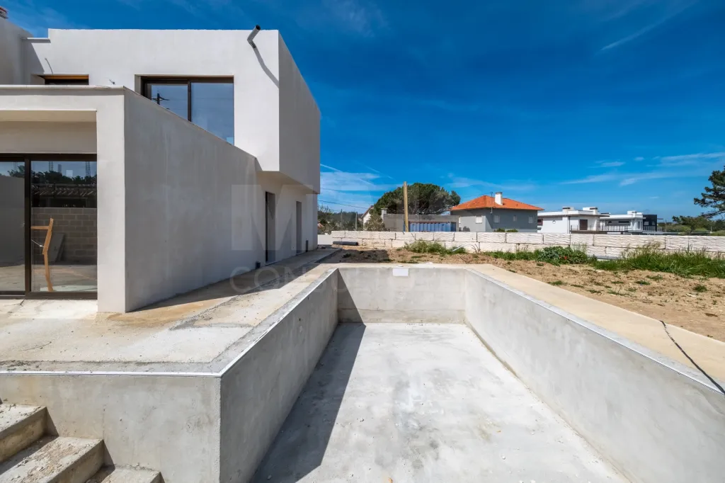 Moradia em Tornada e Salir do Porto: Moradia T3 (3 Suítes) com piscina e jardim - Salir do Porto (17 de 45)