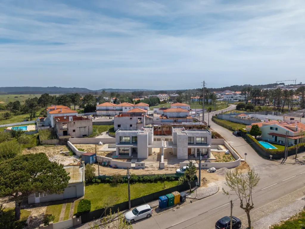 Moradia em Tornada e Salir do Porto: Moradia T3 (3 Suítes) com piscina e jardim - Salir do Porto (42 de 45)