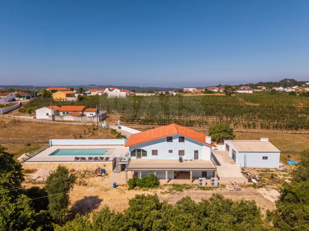 Quinta em Nossa Senhora do Pópulo, Coto e São Gregório: Quinta com mais de 23.000 m², piscina de água salgada e potencial de construção (43 de 85)