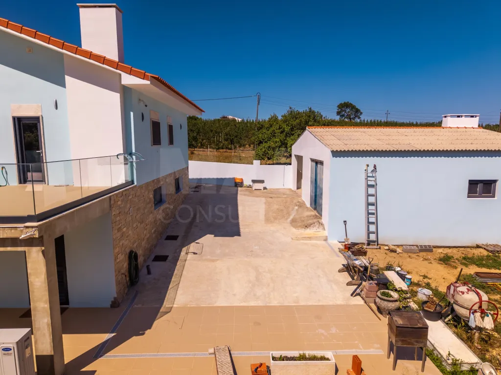 Quinta em Nossa Senhora do Pópulo, Coto e São Gregório: Quinta com mais de 23.000 m², piscina de água salgada e potencial de construção (58 de 85)