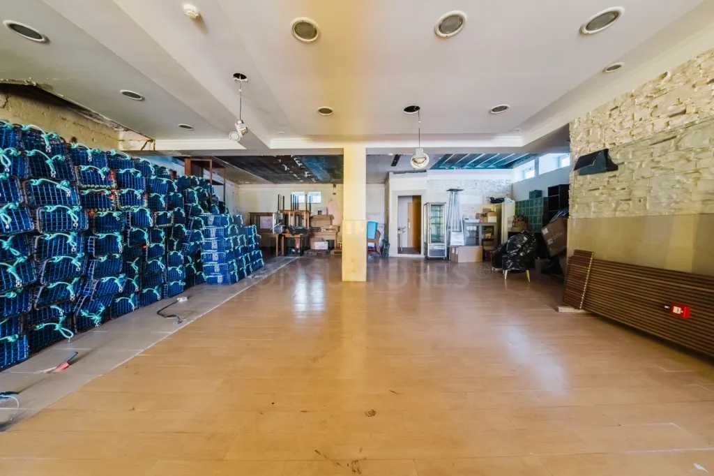 Prédio em Peniche: Prédio Exclusivo de 600 m² na Avenida Mais Prestigiada de Peniche com Vista Mar (13 de 24)