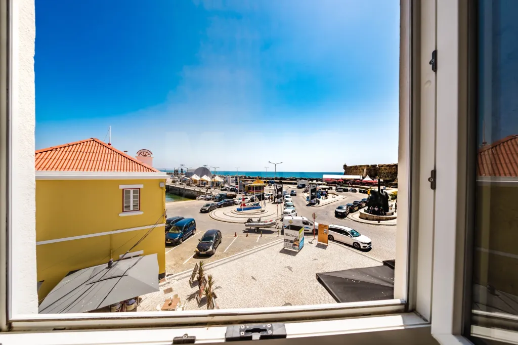 Prédio em Peniche: Prédio Exclusivo de 600 m² na Avenida Mais Prestigiada de Peniche com Vista Mar (23 de 24)
